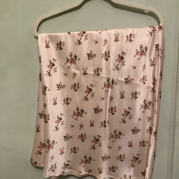 Reformation Pratt Skirt in Audrey Floral - Picture 6 of 6